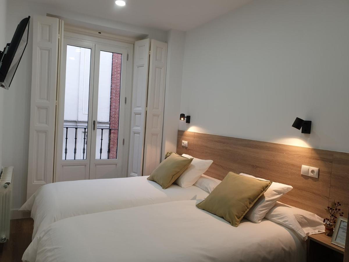Norte Oviedo Rooms มาดริด ภายนอก รูปภาพ